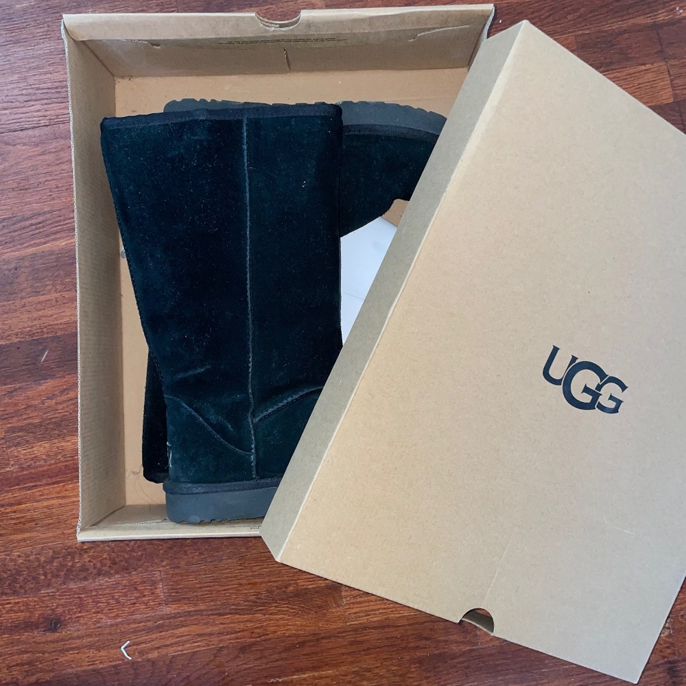 Black tall Uggs Size 6 *price negotiable*